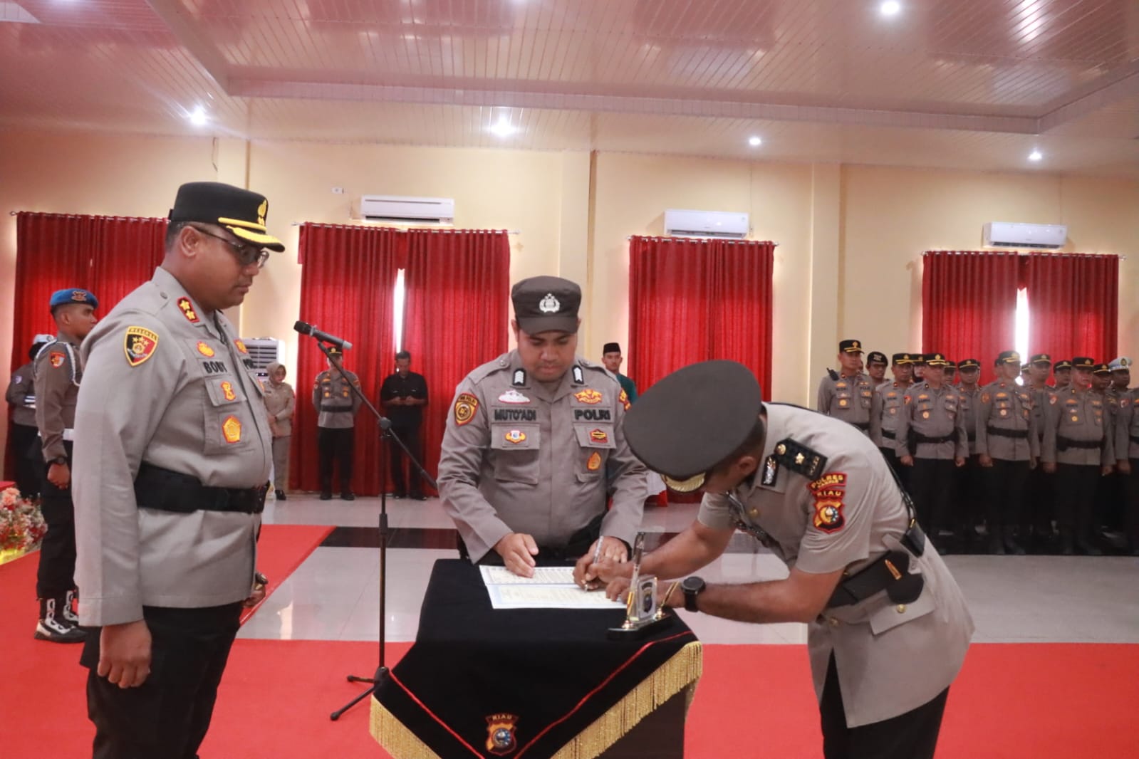 Kapolres Kampar Pimpin Sertijab Kapolsek Kampar Kiri Kompol Rusyandi Z. Siregar, S.Sos., M.H  di Gan